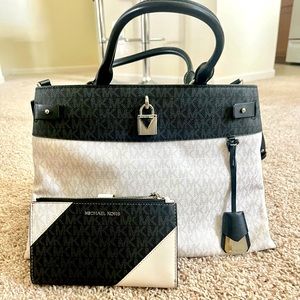 Michael Kors Tote w/ Matching Wallet